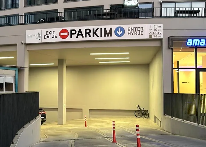 View Royal 2 Bedrooms Panoramic Balcony * Tirana