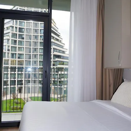 View Royal 2 Bedrooms Panoramic Balcony * Tirana